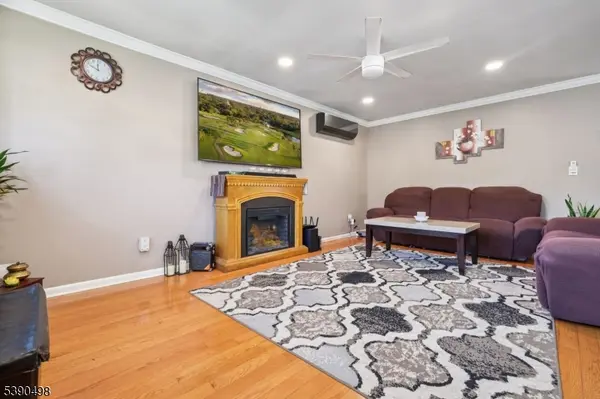 657 Barron Ave, Woodbridge Twp., NJ 07095