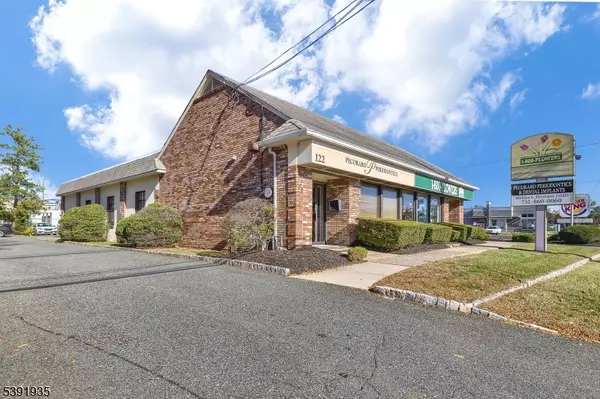 Clark Twp., NJ 07066,122 Central Ave