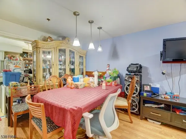 411 Monastery Pl, Union City, NJ 07087