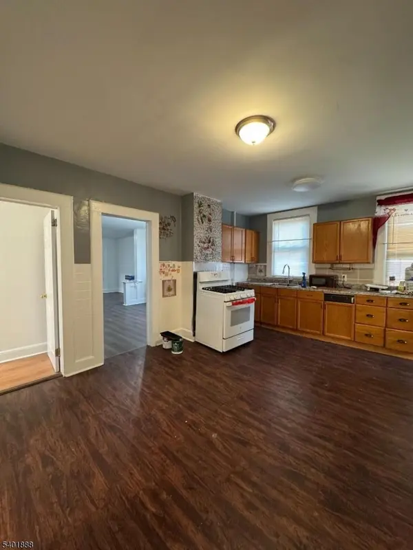 Irvington Twp., NJ 07111,107 Melville Pl #2