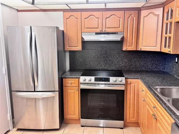 Plantation, FL 33317,404 NW 68th Ave #301