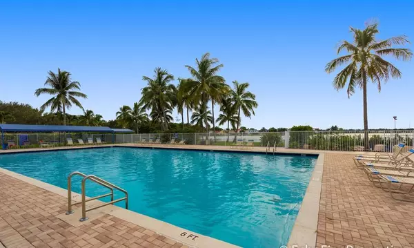 Lake Worth, FL 33467,6864 Torch Key