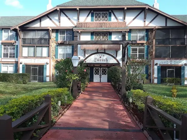 Lauderhill, FL 33319,3750 Inverrary Dr #2K