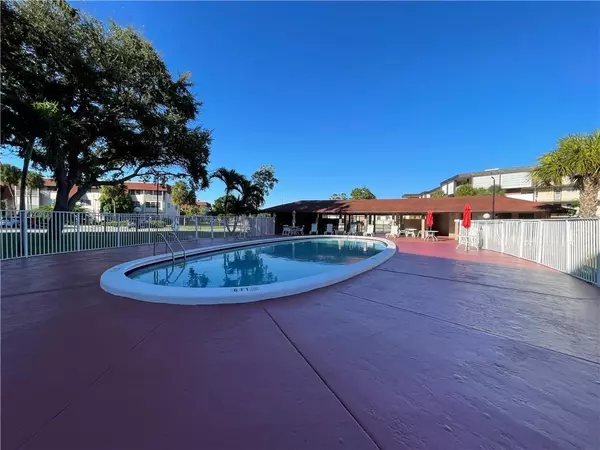 Lauderdale Lakes, FL 33313,2900 NW 47th Ter #209A