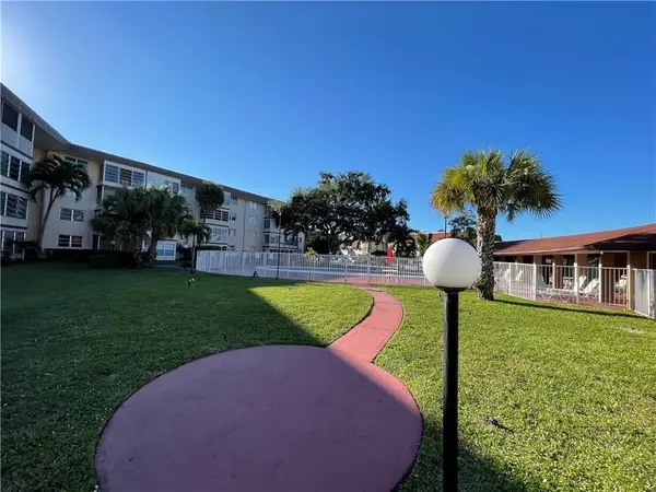 Lauderdale Lakes, FL 33313,2900 NW 47th Ter #209A