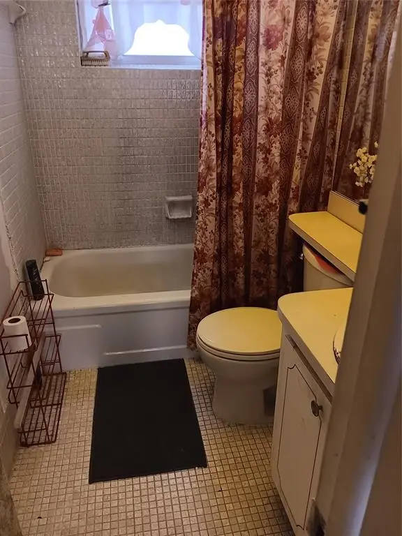 Lauderhill, FL 33313,4310 NW 12th Ct #203