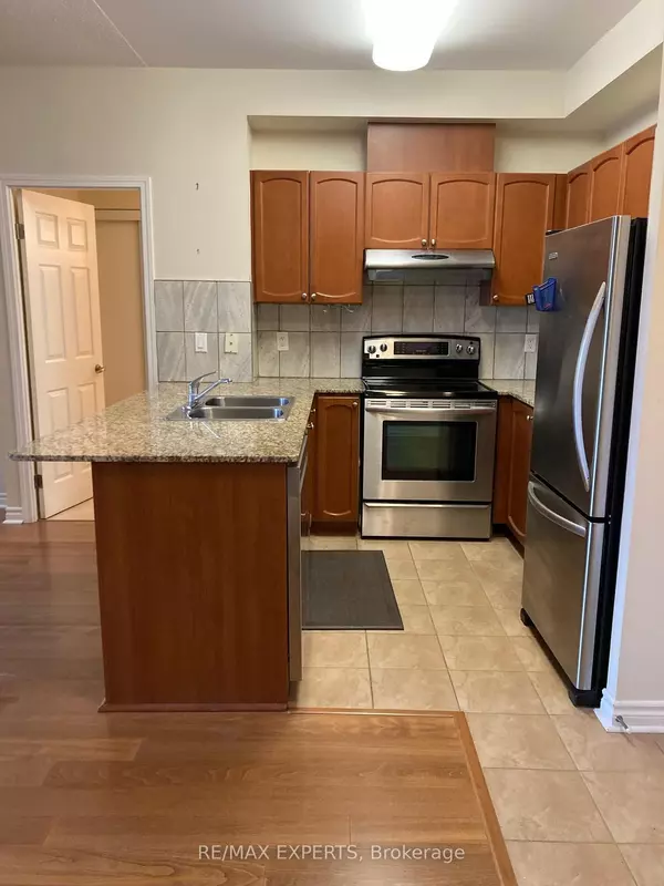 Aurora, ON L4G 0K1,15450 Yonge ST S #207