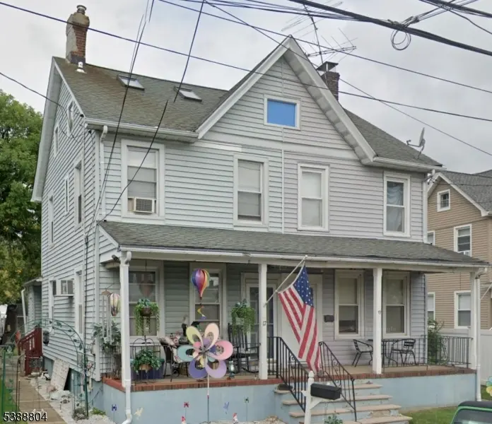 17 Codington St, Raritan Boro, NJ 08869