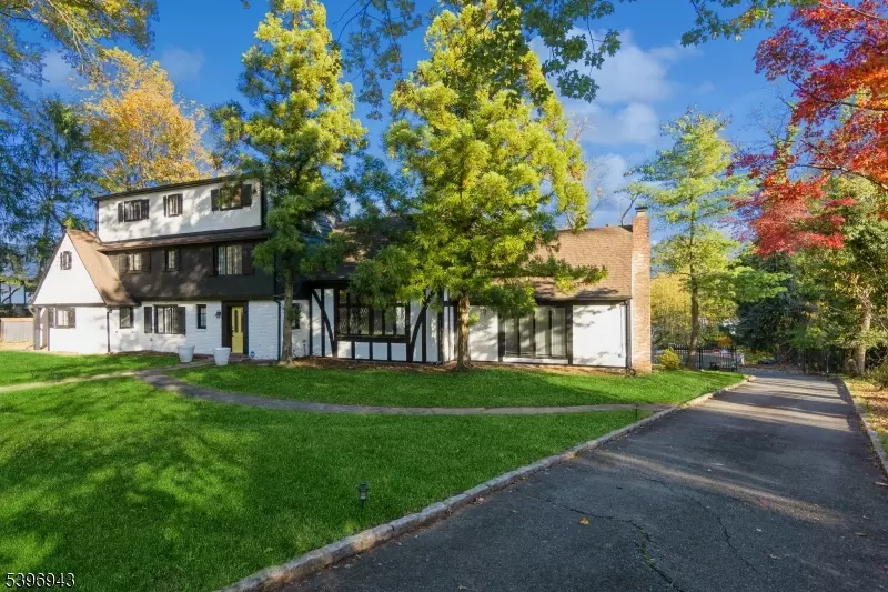 South Orange Village Twp., NJ 07079,290 N Wyoming Ave