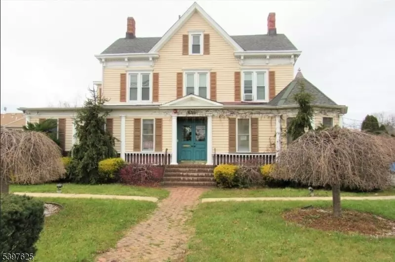 North Brunswick Twp., NJ 08902,623 Georges Rd 1B