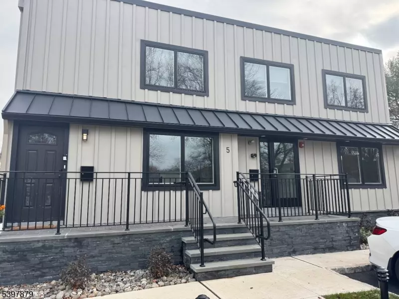 Little Falls Twp., NJ 07424,5 Muller Pl