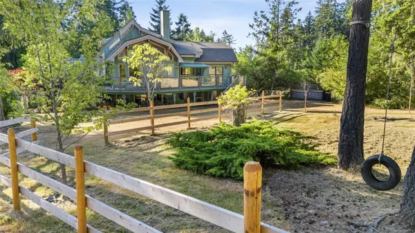 4786 Hillbank Rd, Cowichan Bay, BC V0R 1N1