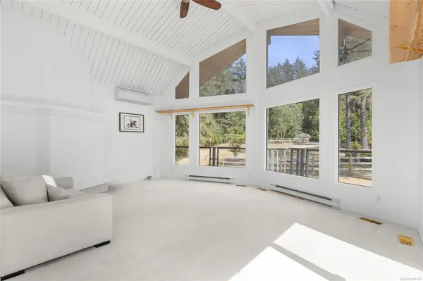 4786 Hillbank Rd, Cowichan Bay, BC V0R 1N1