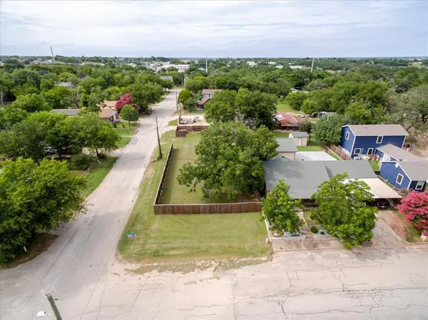 Weatherford, TX 76086,201 E 7th Street