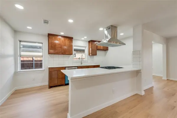 Dallas, TX 75233,3021 El Tovar Avenue