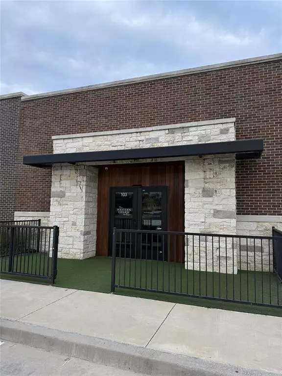 Willow Park, TX 76087,327 Shops Boulevard #103