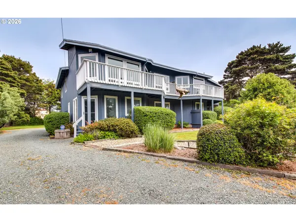 Bandon, OR 97411,3085 BEACH LOOP DR SW