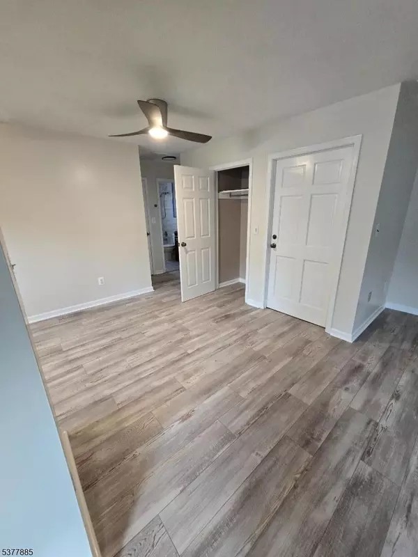 Hawthorne Boro, NJ 07506,759 Lafayette Ave #2