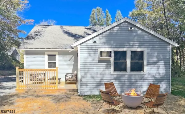 Frankford Twp., NJ 07826,15 Forest St