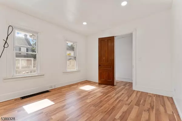 Phillipsburg Town, NJ 08865,289 Mercer St