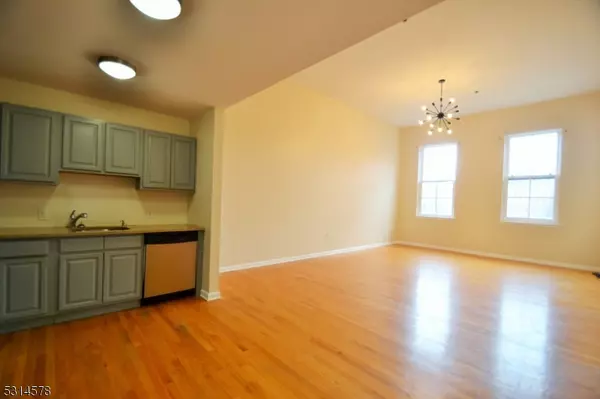 Paterson City, NJ 07501,19 Market Street