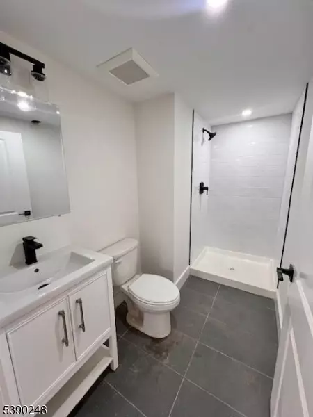 Clark Twp., NJ 07066,275 Valley Rd