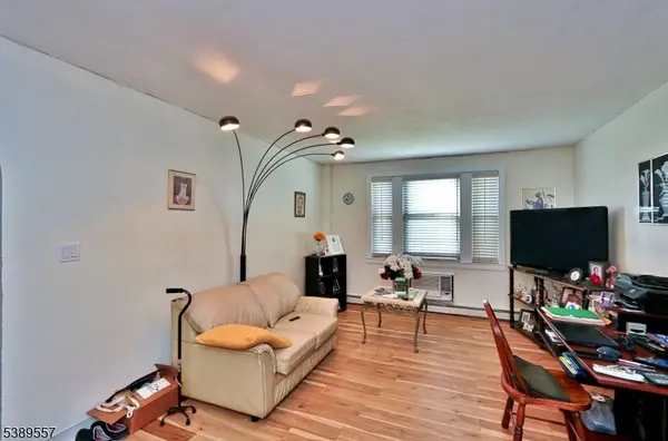 Plainfield City, NJ 07062,949 E Front St #A