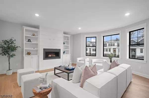 Old Tappan Boro, NJ 07675,147 Central Ave Unit 20 #20