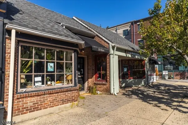 18-20 Main St, Clinton Town, NJ 08809