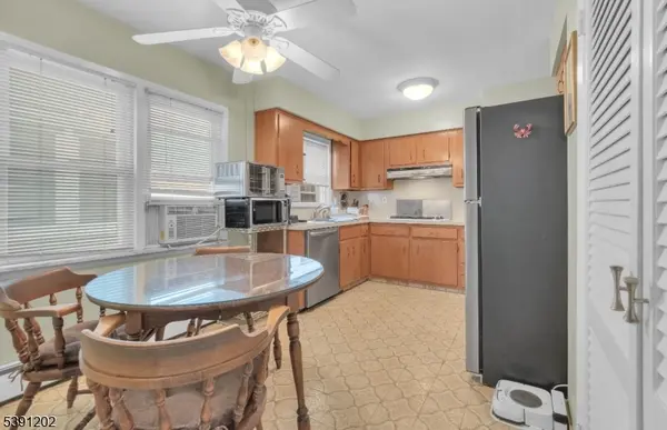 Bayonne City, NJ 07002,7 Country Village Ct