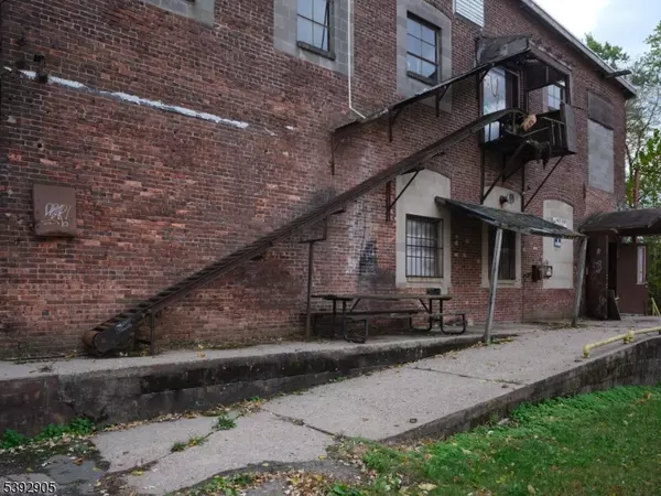 Frenchtown Boro, NJ 08825,3 6Th St