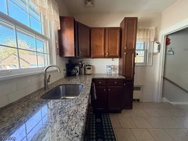 Linden City, NJ 07036,324 Dewitt St