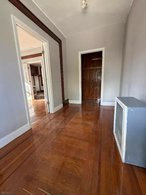 Newark City, NJ 07106,169 W End Ave