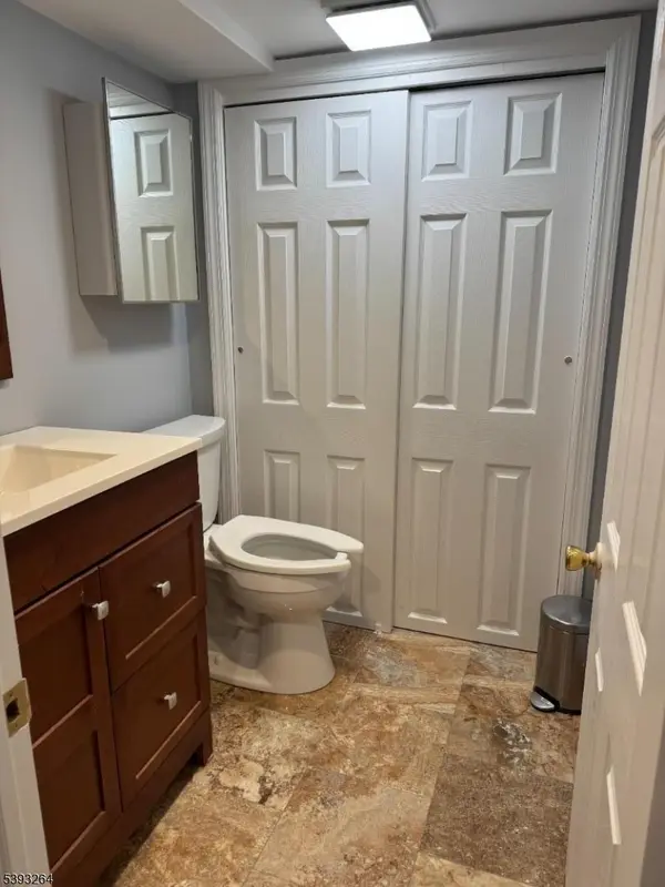 Morristown Town, NJ 07960,10 Walker Ave