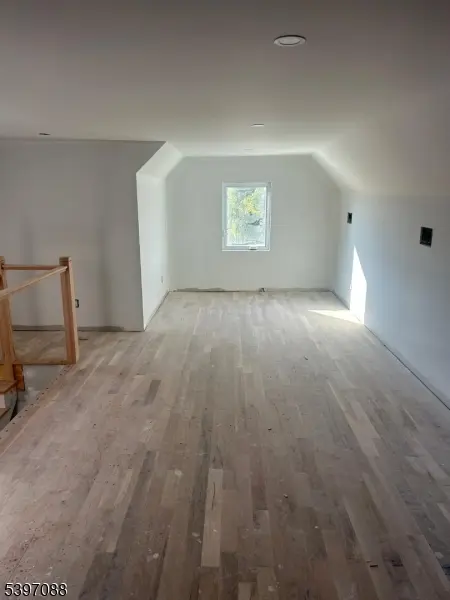 Elizabeth City, NJ 07208,616 Park Ave #1