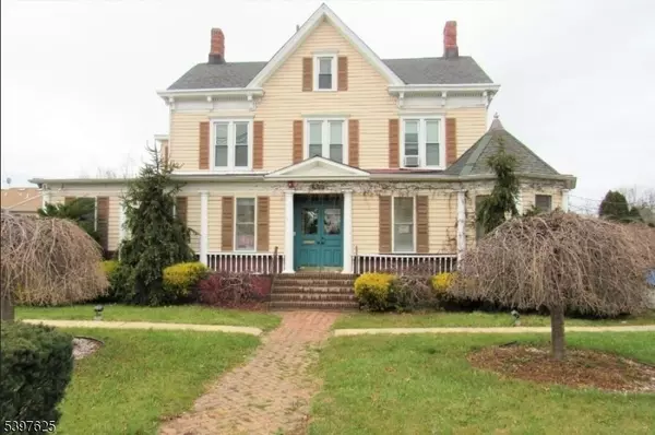 623 Georges Rd 1B, North Brunswick Twp., NJ 08902