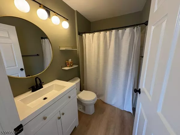 Mahwah Twp., NJ 07430,861 Juniper Way