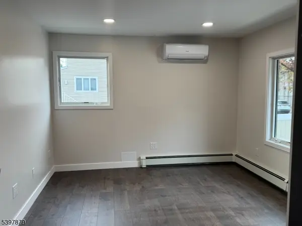 5 Muller Pl, Little Falls Twp., NJ 07424