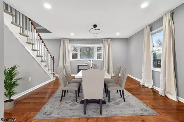 Edison Twp., NJ 08817,18 Baxter Rd