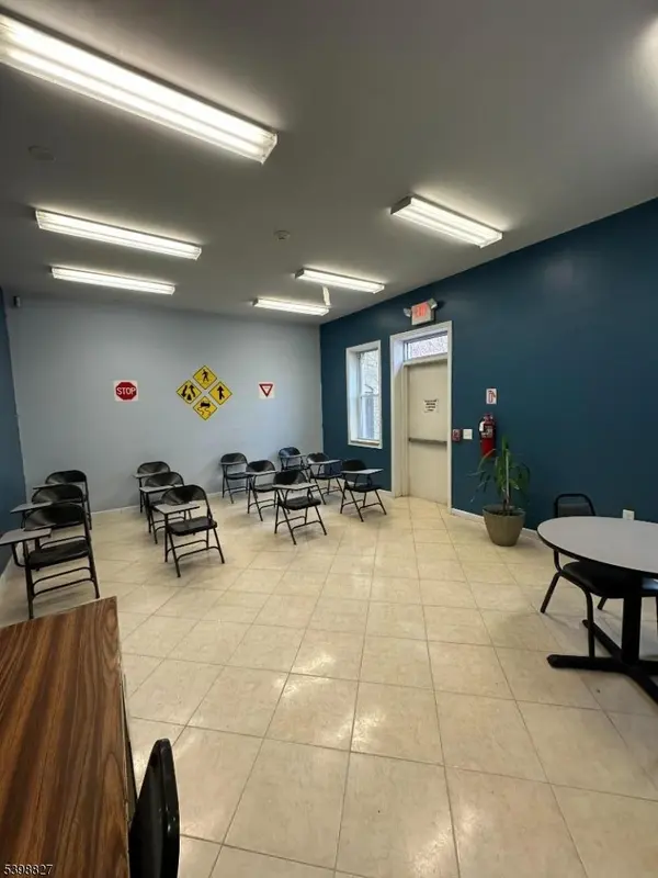 1151 Main Ave, Clifton City, NJ 07011