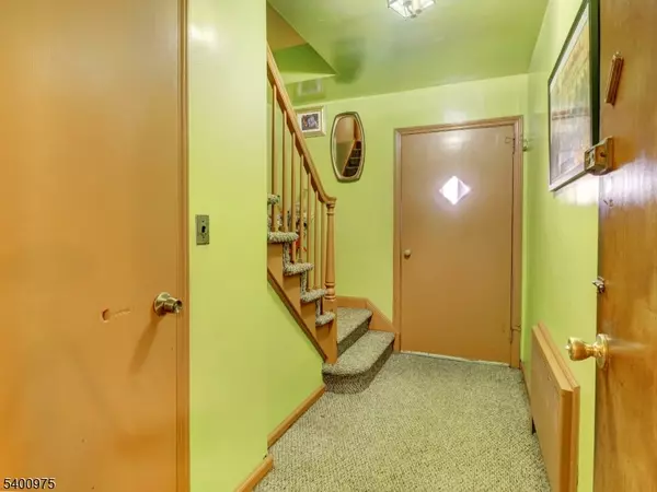 Newark City, NJ 07106,103 Mount Vernon Pl