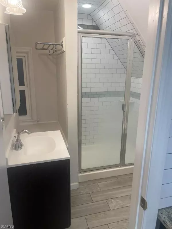 Springfield Twp., NJ 07081,38 Morris Ave #3