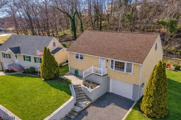 Clifton City, NJ 07012,59 Susan Ct