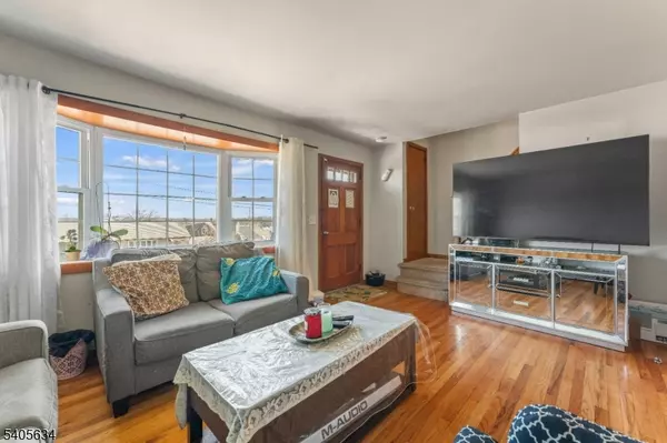 Clifton City, NJ 07012,59 Susan Ct