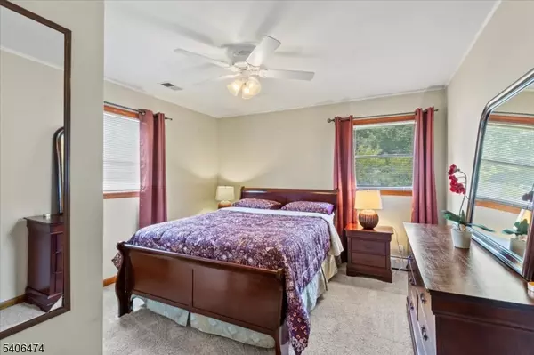 South River Boro, NJ 08882,19 Frandsen Ave