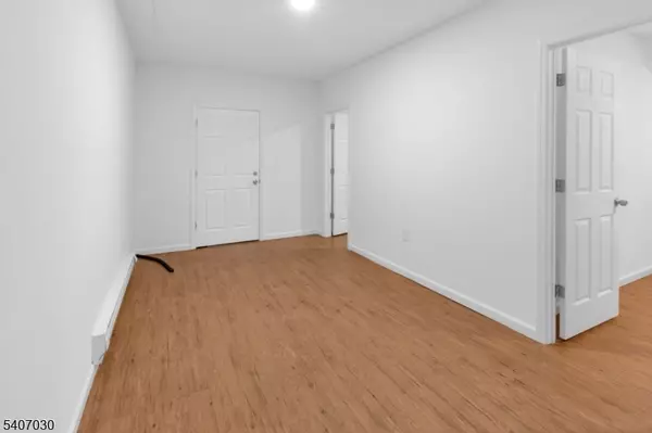 Elizabeth City, NJ 07206,614 Bond St