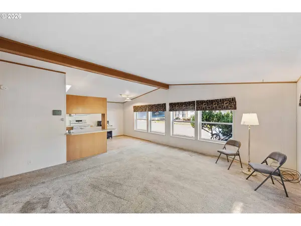 Coos Bay, OR 97420,535 SHOREPINES AVE