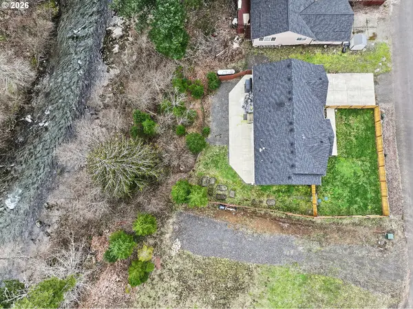 Carson, WA 98610,202 EDGEWATER DR