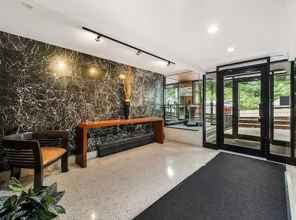 Bronx, NY 10463,2750 Johnson AVE #7J