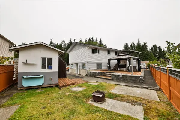 7111 Highland Dr, Port Hardy, BC V0N 2P0